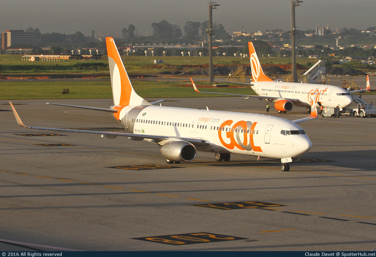 Photo of PR-GTA - Boeing 737-8EH operated by GOL Linhas Aéreas