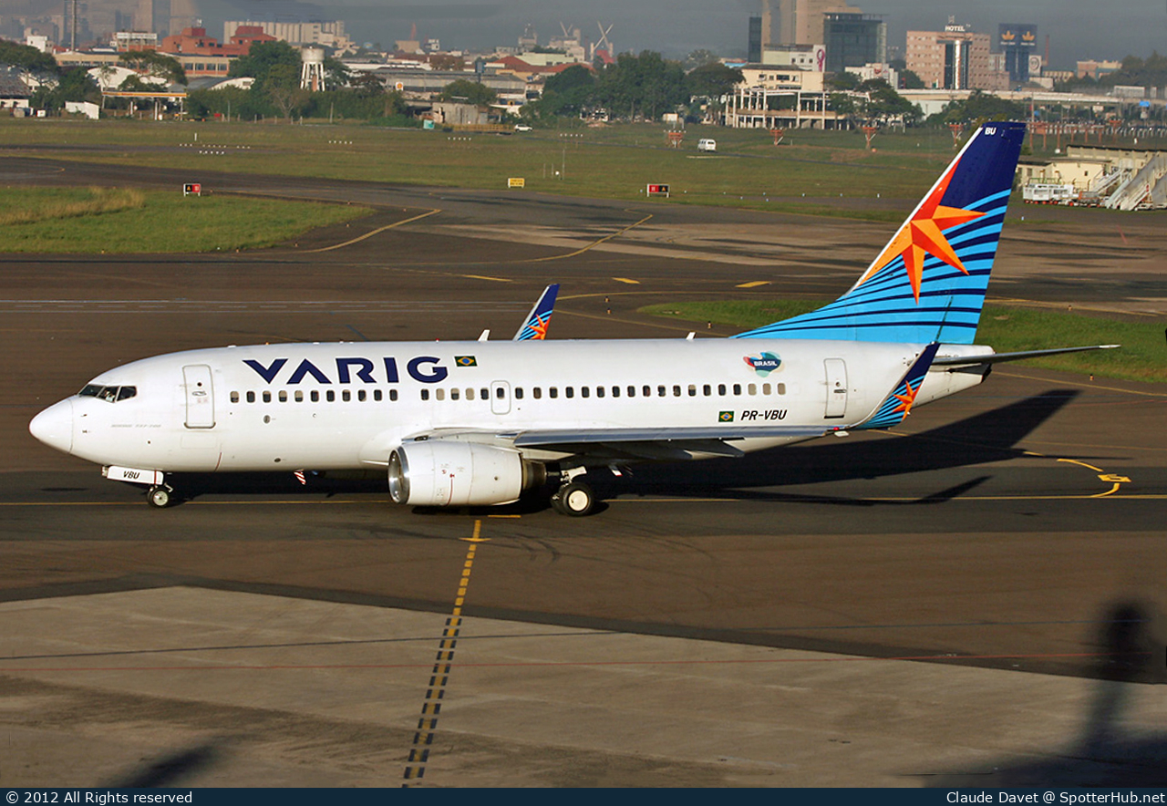 Photo of PR-VBU - Boeing 737-76N operated by Varig
