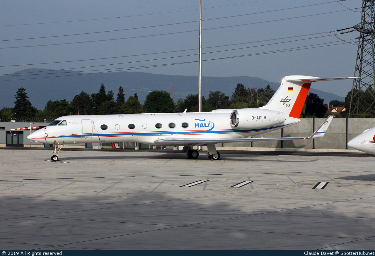 Photo of D-ADLR - Gulfstream GV-SP (G550) operated by DLR Flugbetriebe