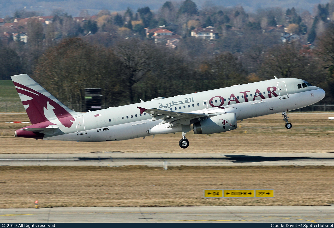 Photo of A7-MBK - Airbus A320-232(CJ) Prestige operated by Qatar Amiri Flight