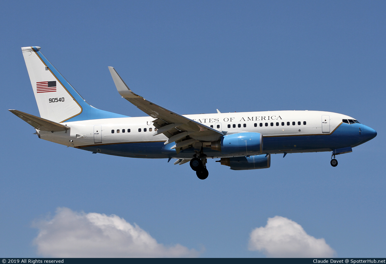 Photo of 09-0540 - Boeing C-40C operated by US Air Force