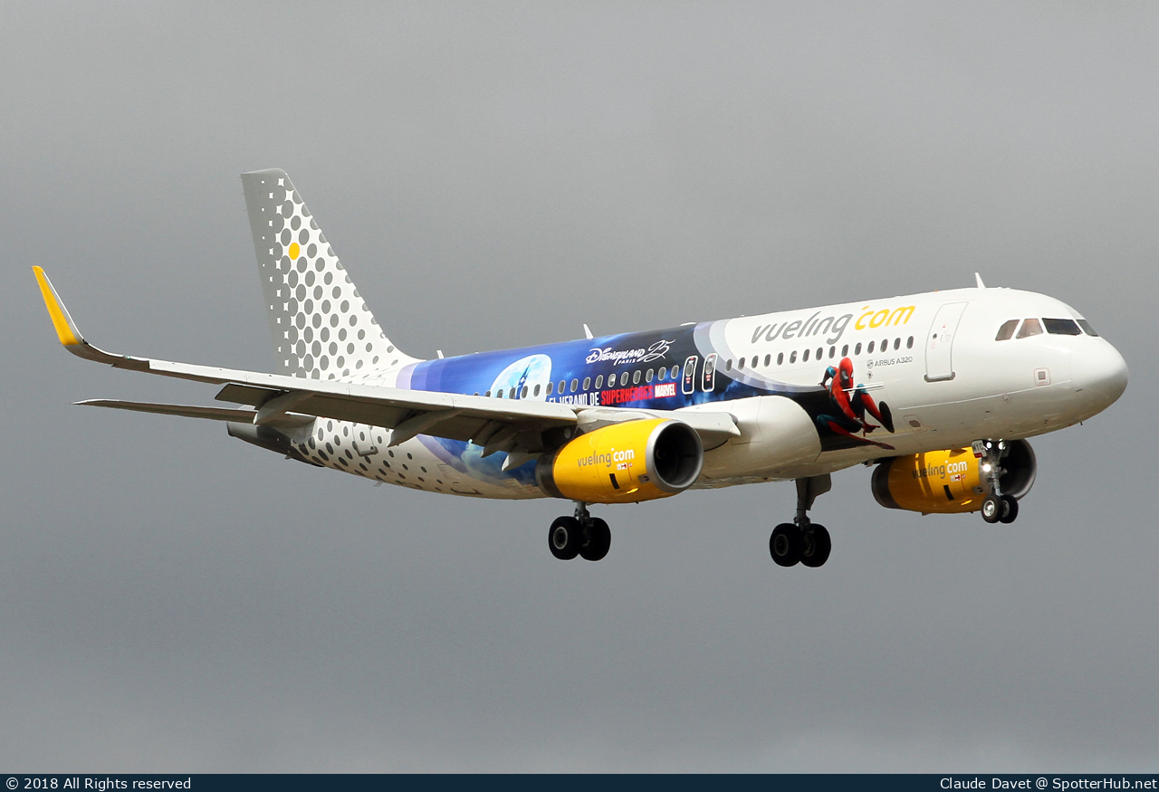 Photo of EC-MYC - Airbus A320-232 operated by Vueling