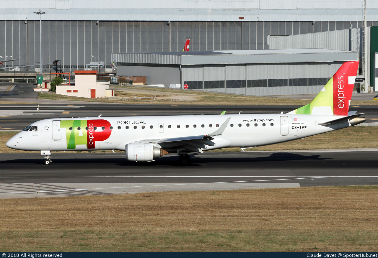 Photo of CS-TPW - Embraer ERJ-190LR operated by TAP Express (opb Portugália Airlines)