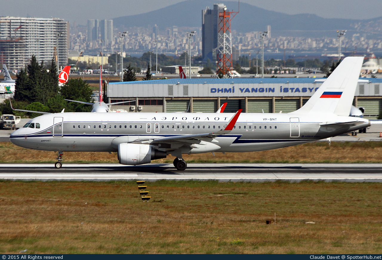 Photo of VP-BNT - Airbus A320-214 operated by Aeroflot