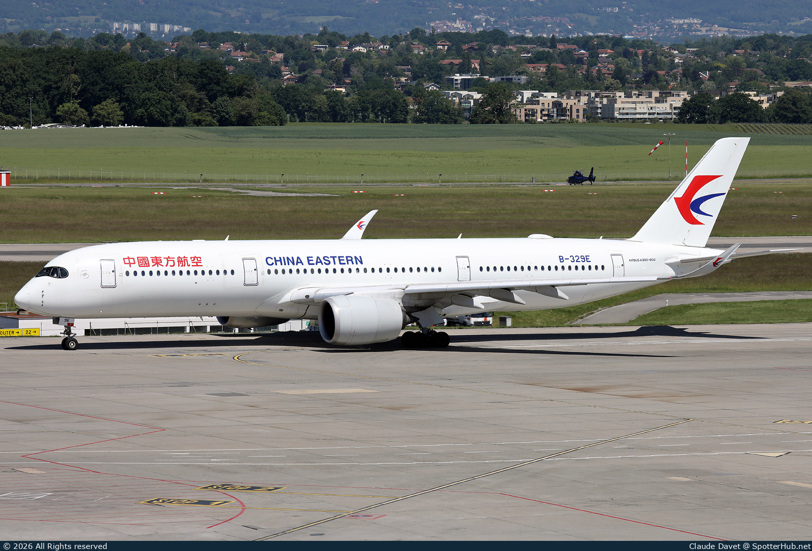 Photo of B-329E - Airbus A350-941 operated by China Eastern Airlines