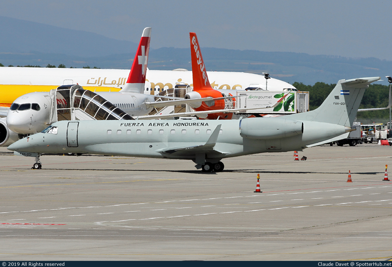 Photo of FAH001 - Embraer Legacy 600 operated by Honduran Air Force