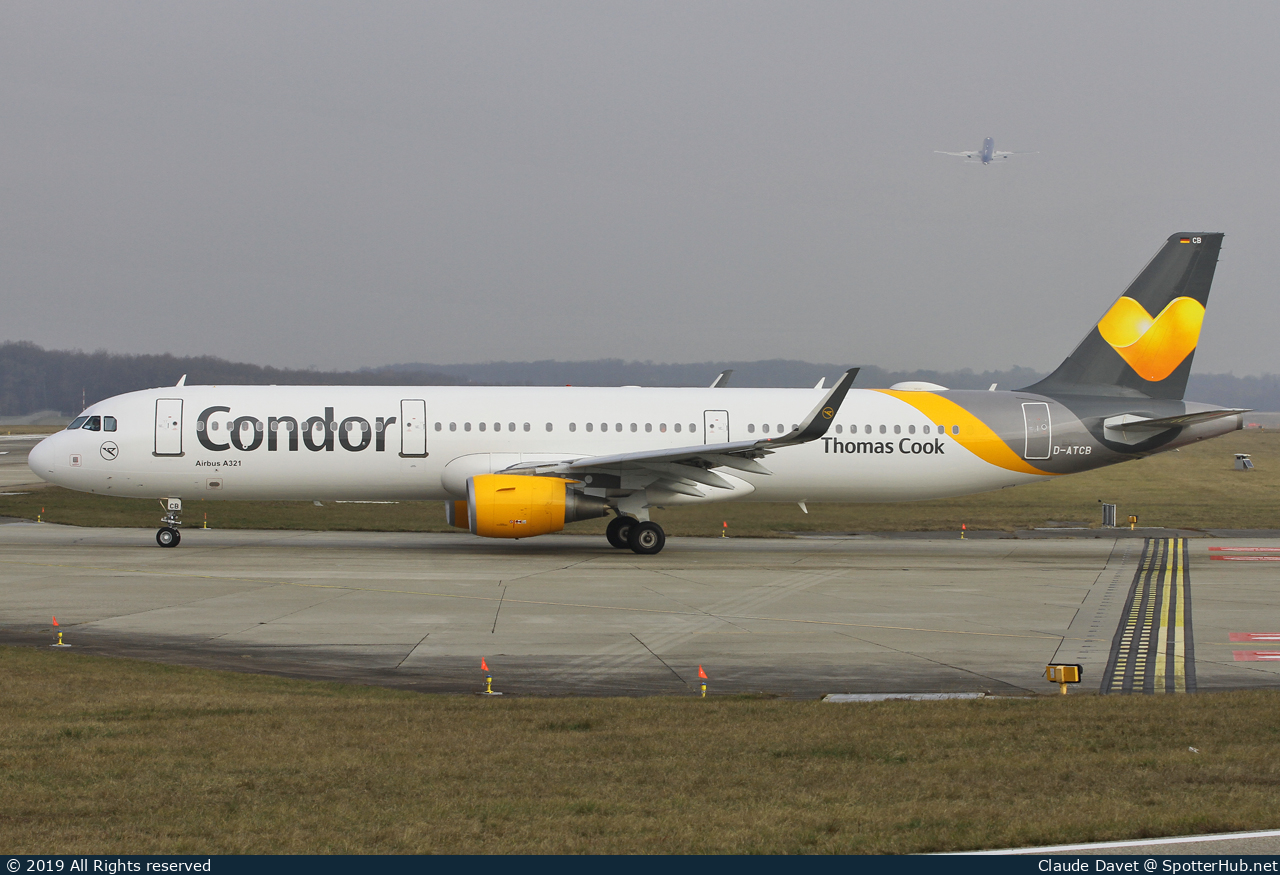 Photo of D-ATCB - Airbus A321-211 operated by Condor