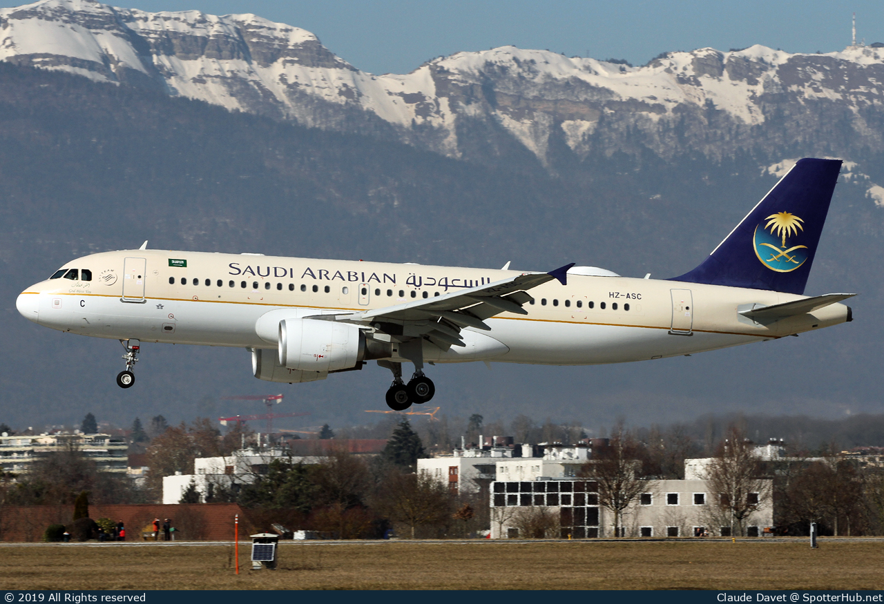 Photo of HZ-ASC - Airbus A320-214 operated by Saudi Arabian Airlines