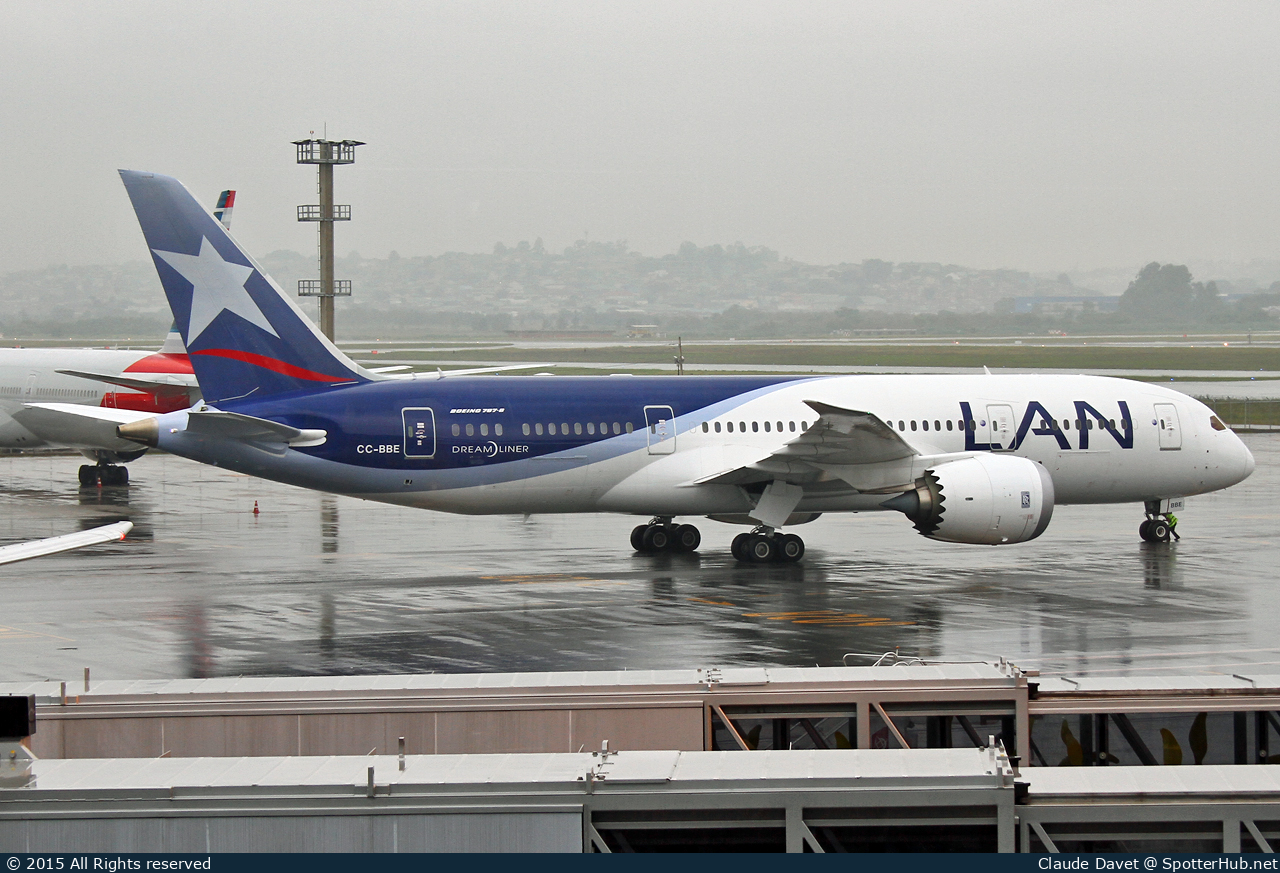 Photo of CC-BBE - Boeing 787-8 Dreamliner operated by LAN Airlines