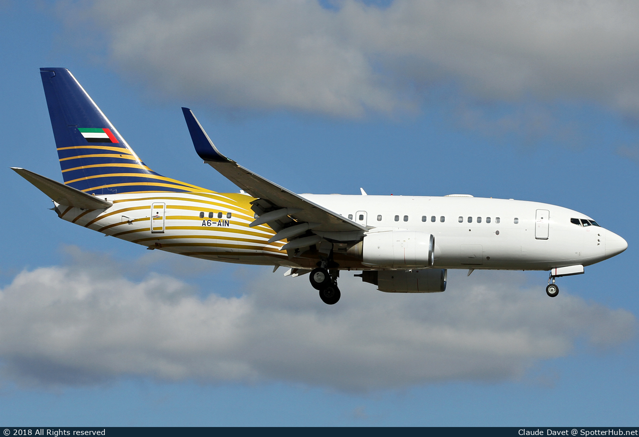 Photo of A6-AIN - Boeing 737-7Z5(BBJ) operated by Royal Jet