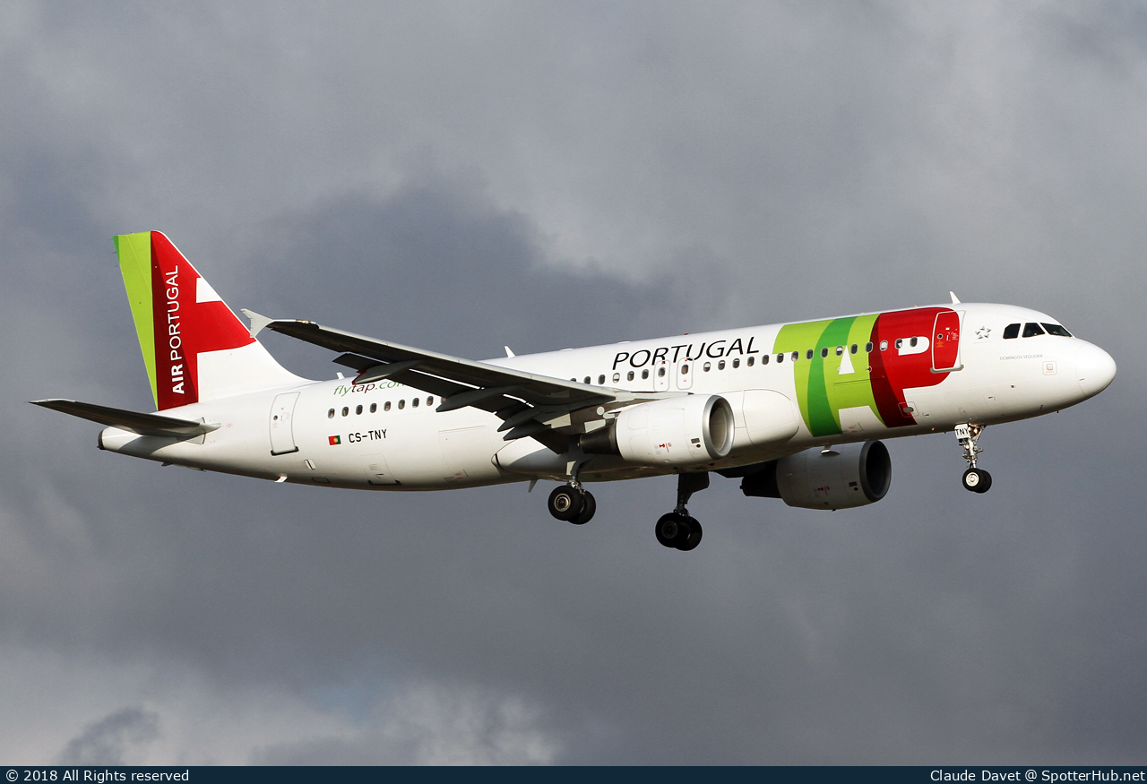 Photo of CS-TNY - Airbus A320-214 operated by TAP Air Portugal