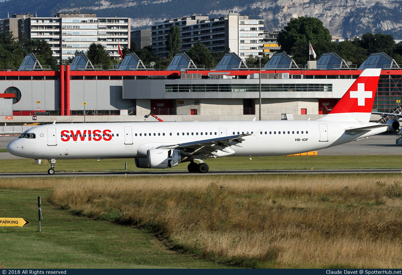 Photo of HB-IOF - Airbus A321-111 operated by Swiss International Air Lines