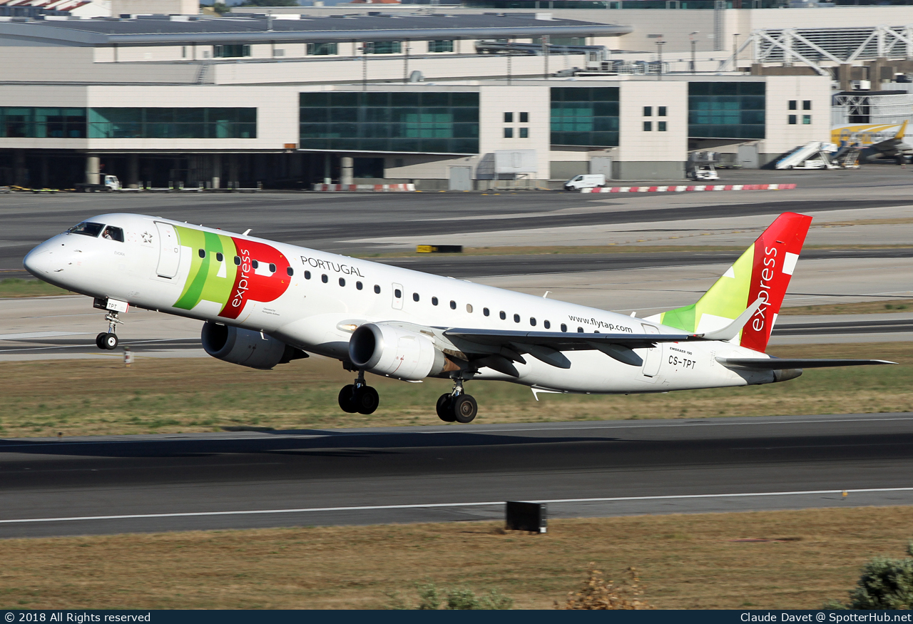 Photo of CS-TPT - Embraer ERJ-190LR operated by TAP Express (opb Portugália Airlines)