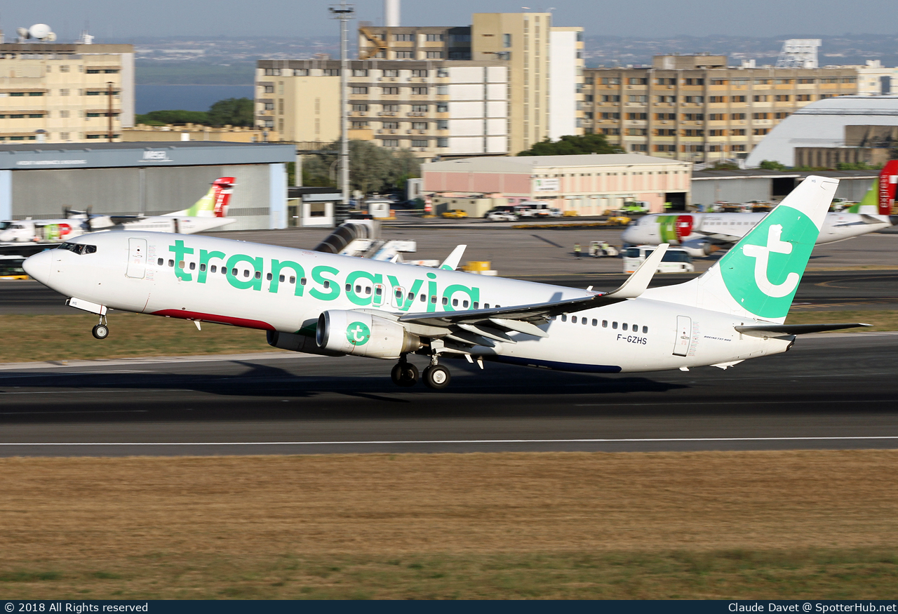 Photo of F-GZHS - Boeing 737-84P operated by Transavia France