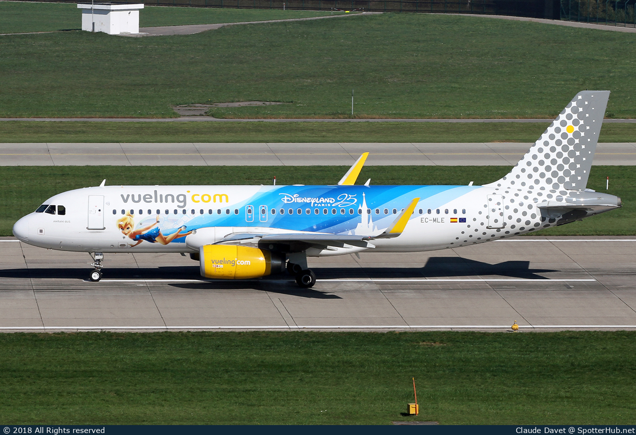 Photo of EC-MLE - Airbus A320-232 operated by Vueling