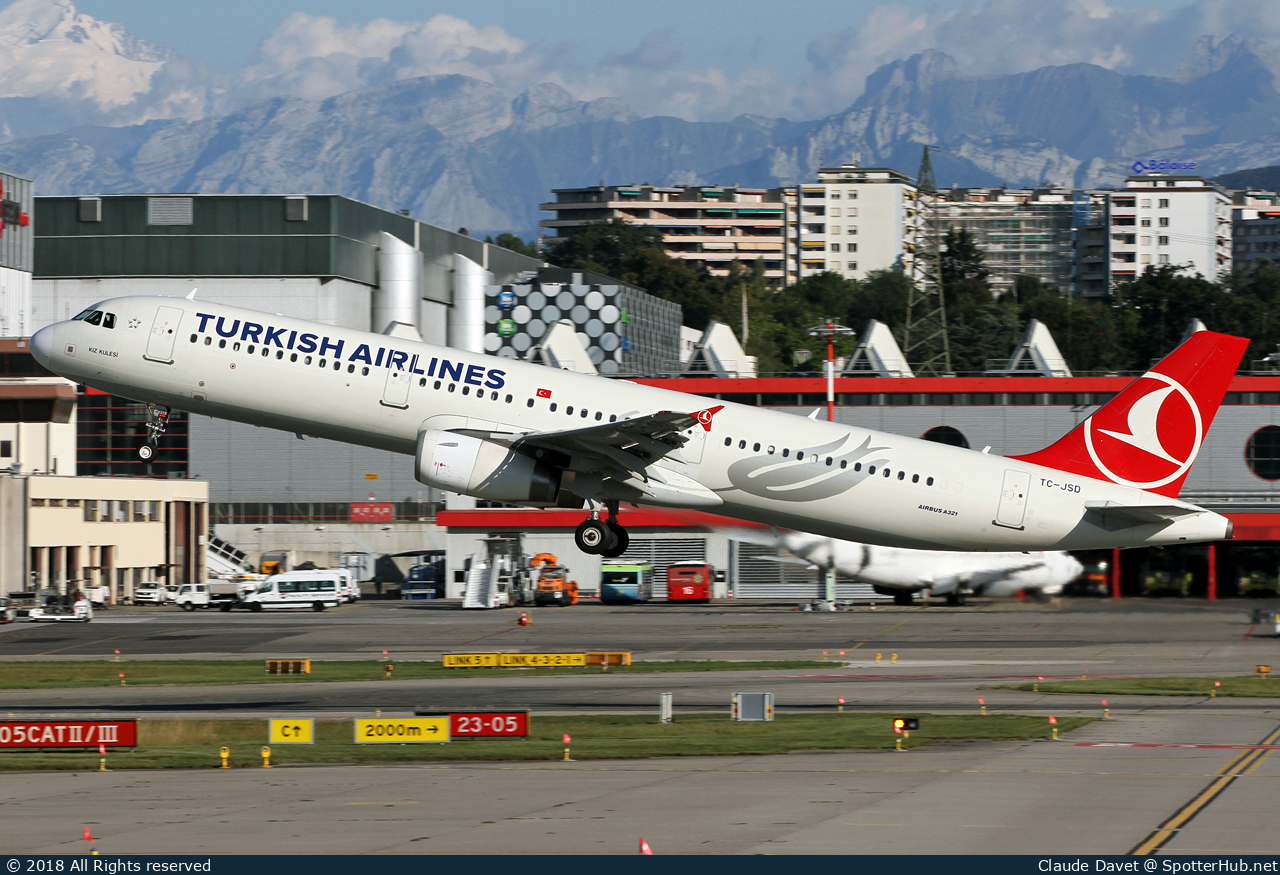 Photo of TC-JSD - Airbus A321-231 operated by Turkish Airlines