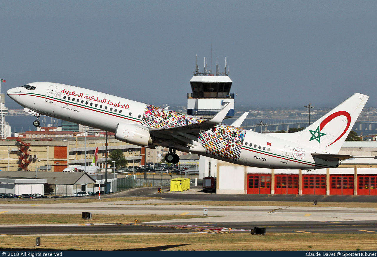 Photo of CN-RGF - Boeing 737-86N operated by Royal Air Maroc
