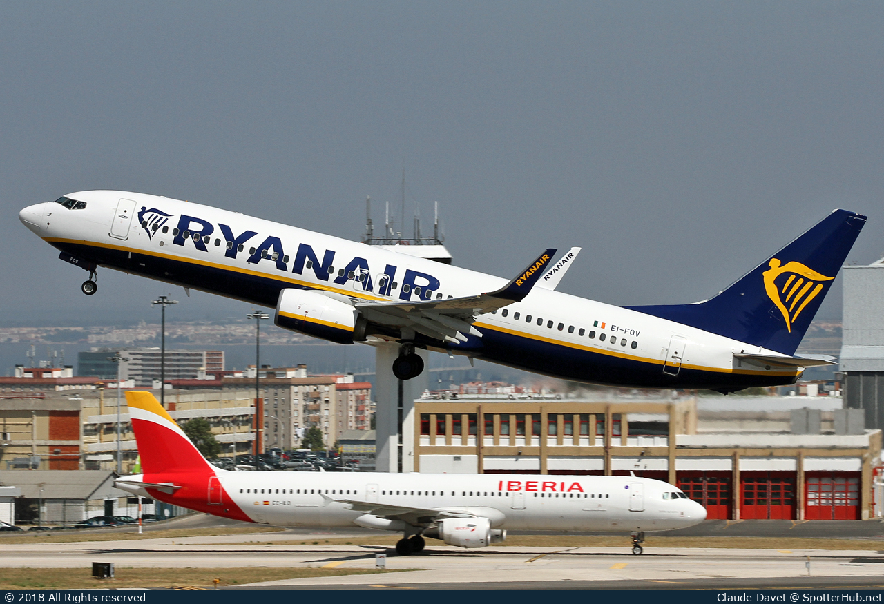 Photo of EI-FOV - Boeing 737-8AS operated by Ryanair