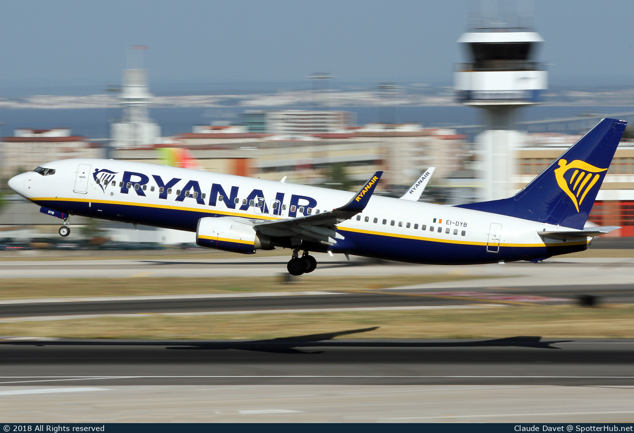 Photo of EI-DYB - Boeing 737-8AS operated by Ryanair