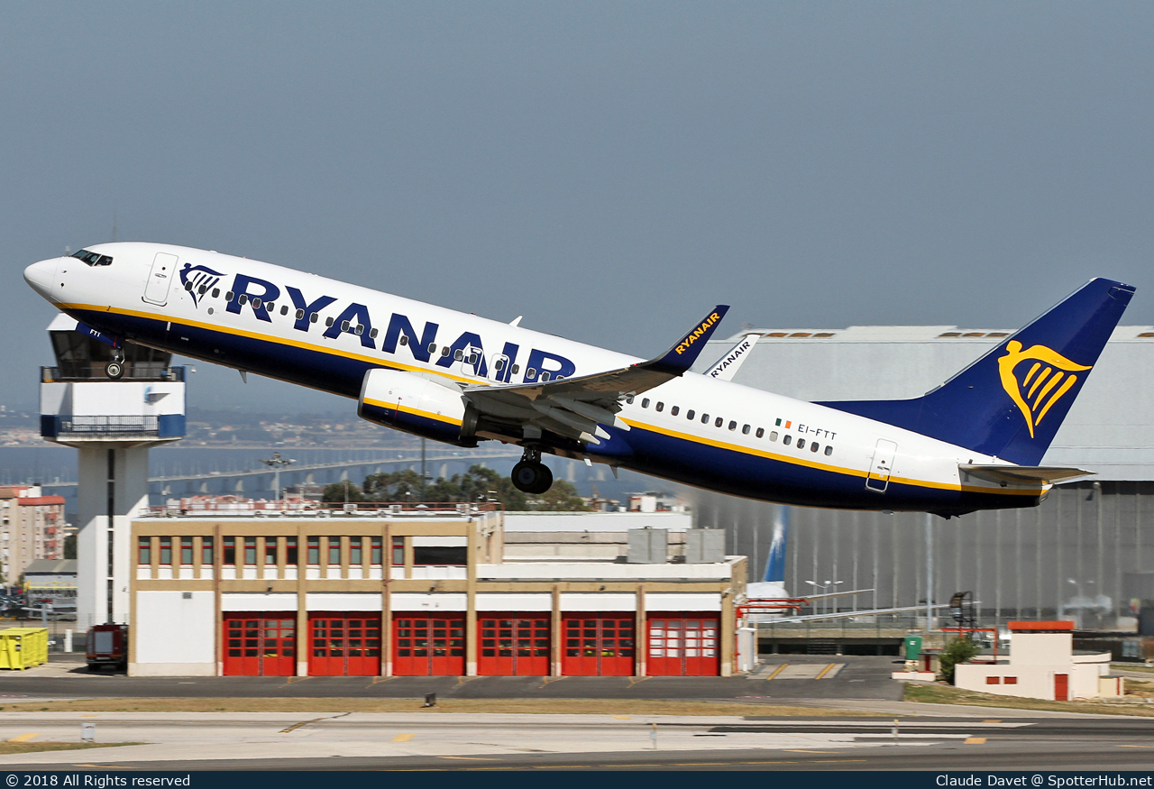 Photo of EI-FTT - Boeing 737-8AS operated by Ryanair