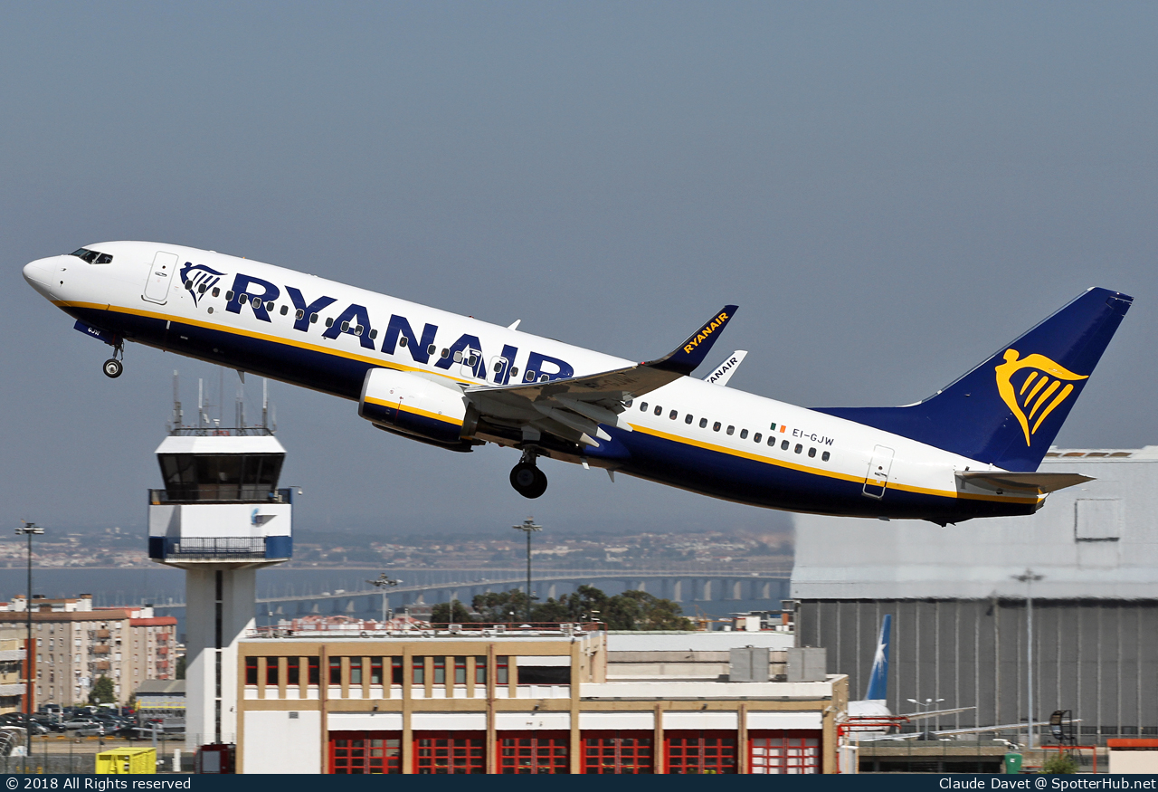 Photo of EI-GJW - Boeing 737-8AS operated by Ryanair