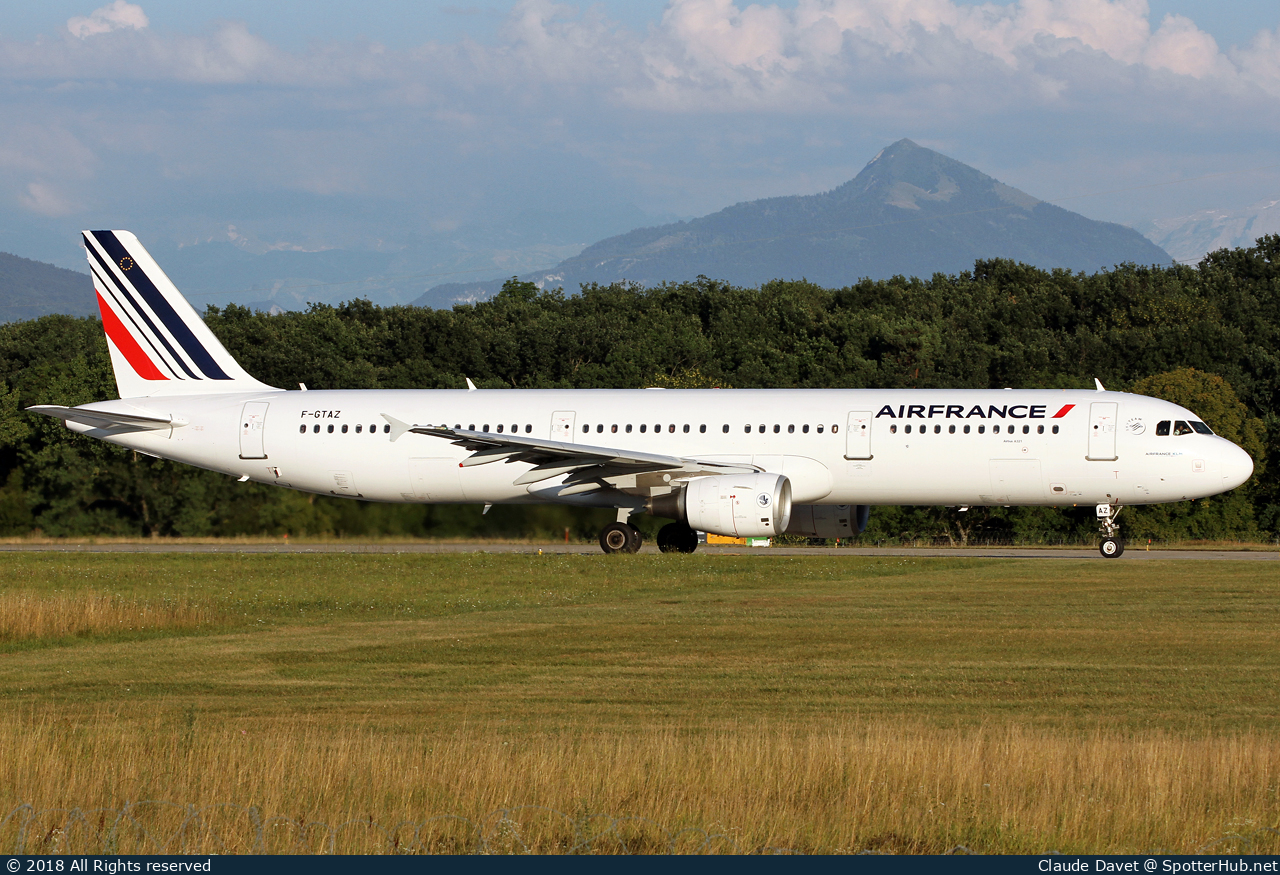 Photo of F-GTAZ - Airbus A321-212 operated by Air France