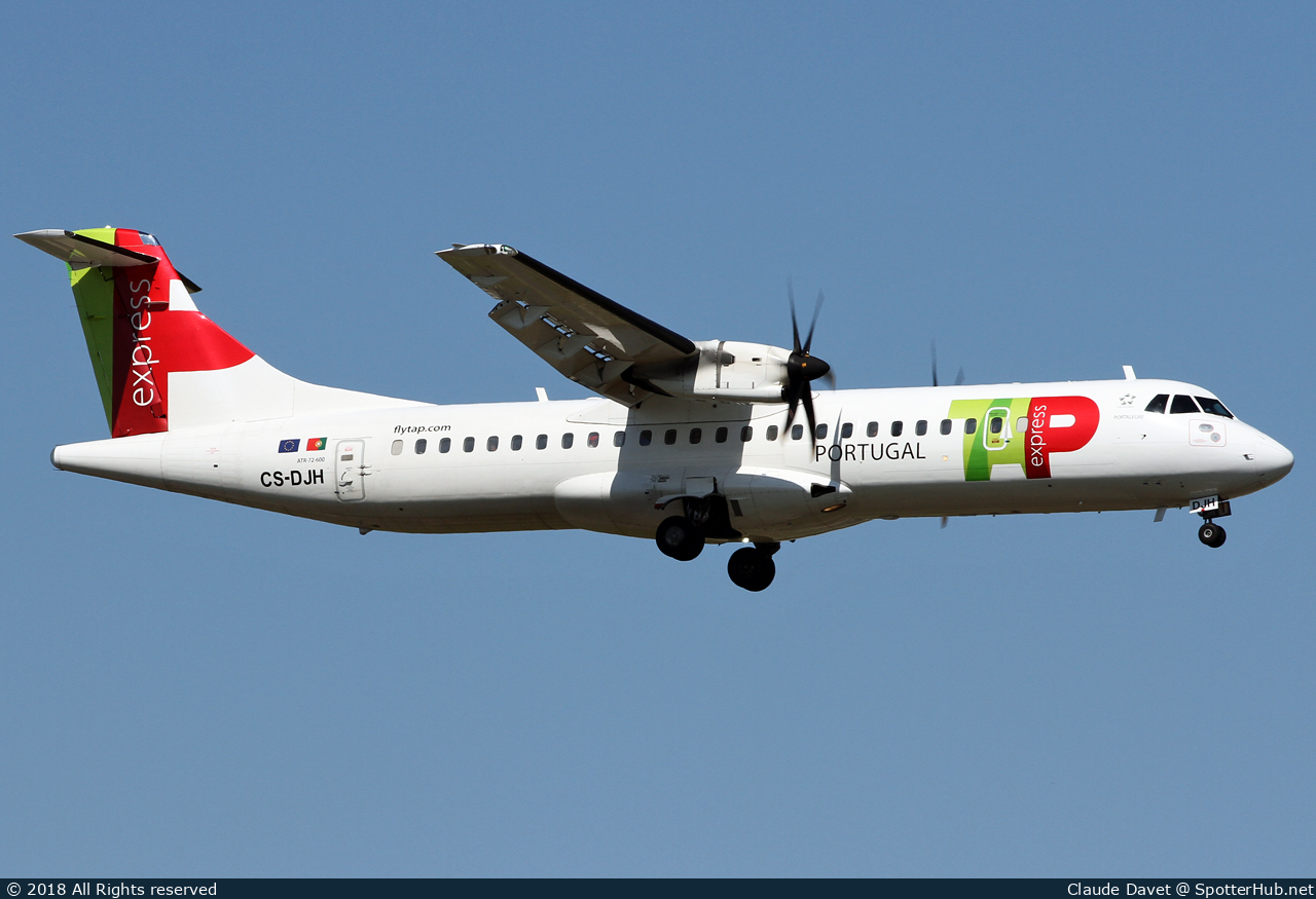 Photo of CS-DJH - ATR 72-600 operated by TAP Express (opb White Airways)