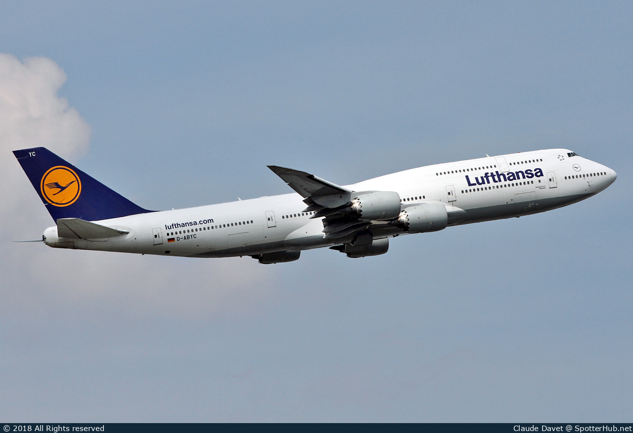 Photo of D-ABYC - Boeing 747-830 operated by Lufthansa