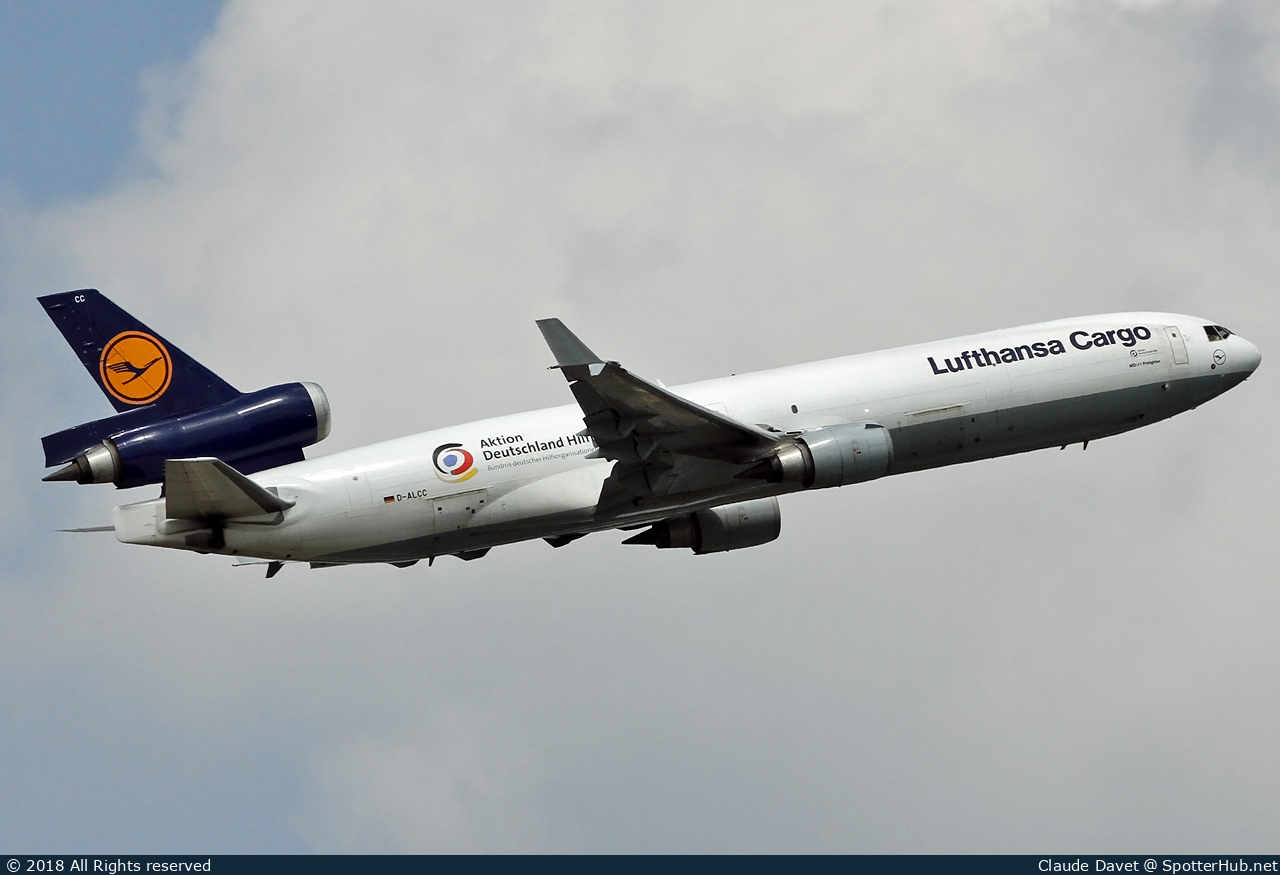 Photo of D-ALCC - McDonnell Douglas MD-11(F) operated by Lufthansa Cargo