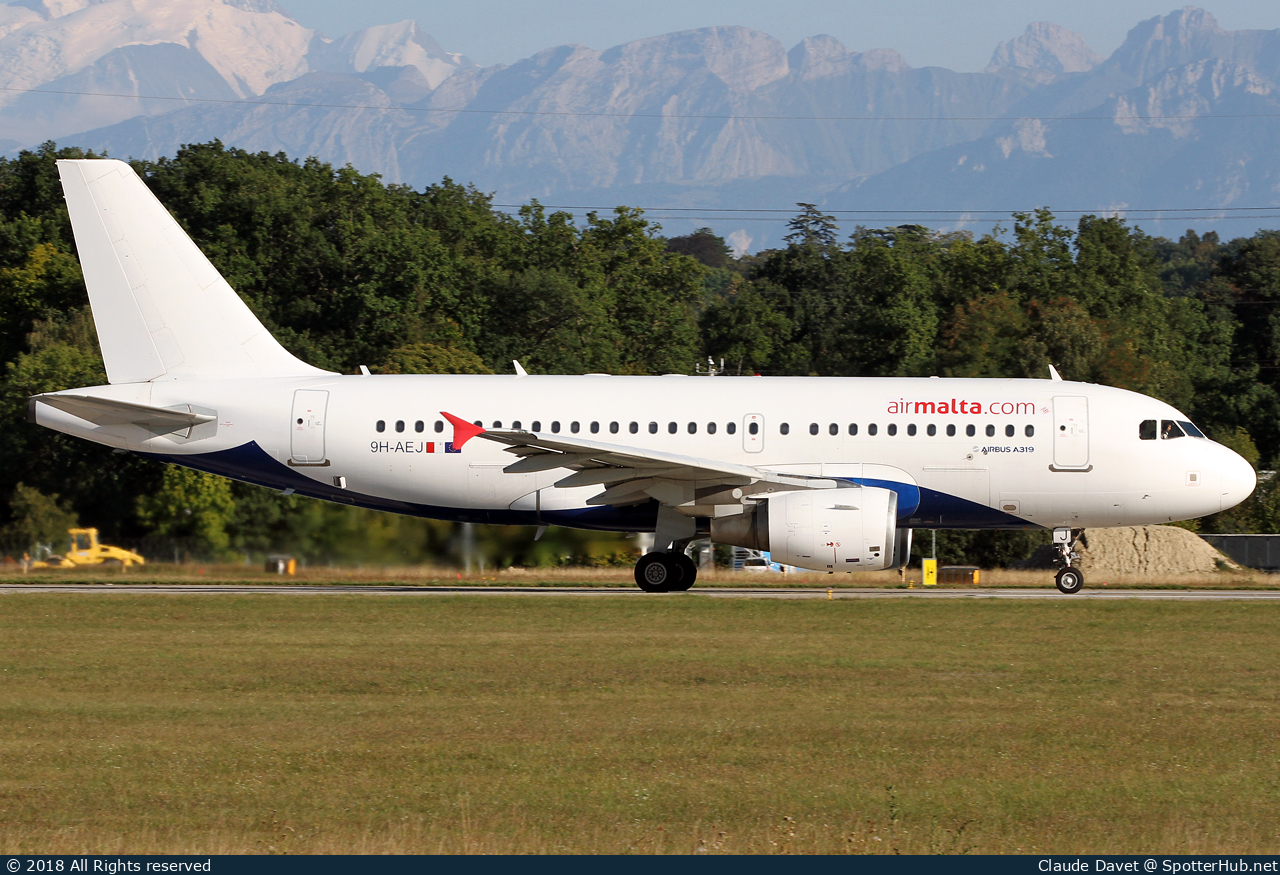 Photo of 9H-AEJ - Airbus A319-112 operated by Air Malta