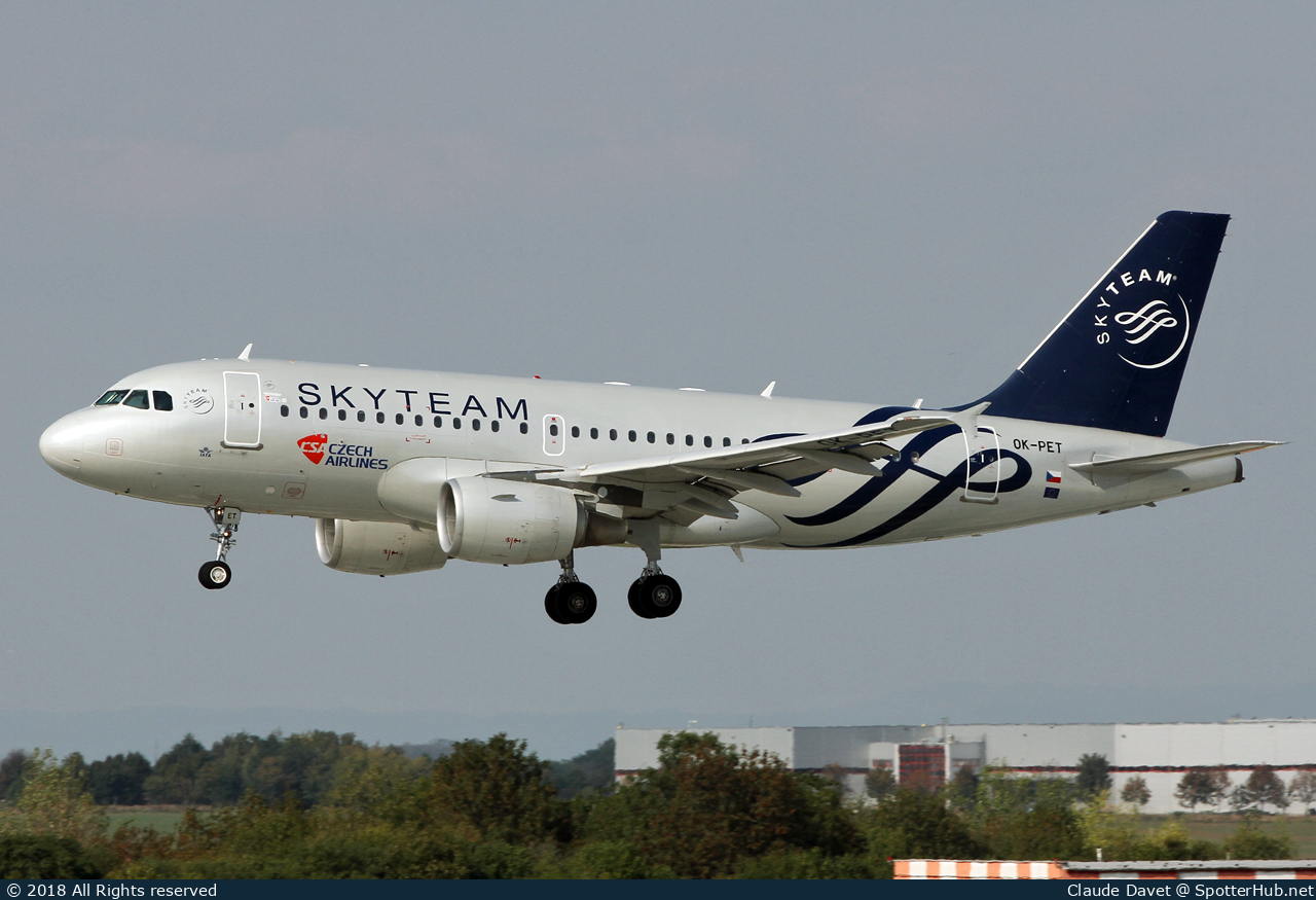 Photo of OK-PET - Airbus A319-112 operated by CSA Czech Airlines