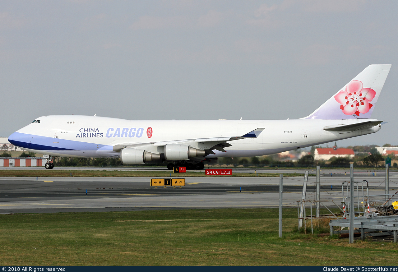 Photo of B-18711 - Boeing 747-409F operated by China Airlines Cargo