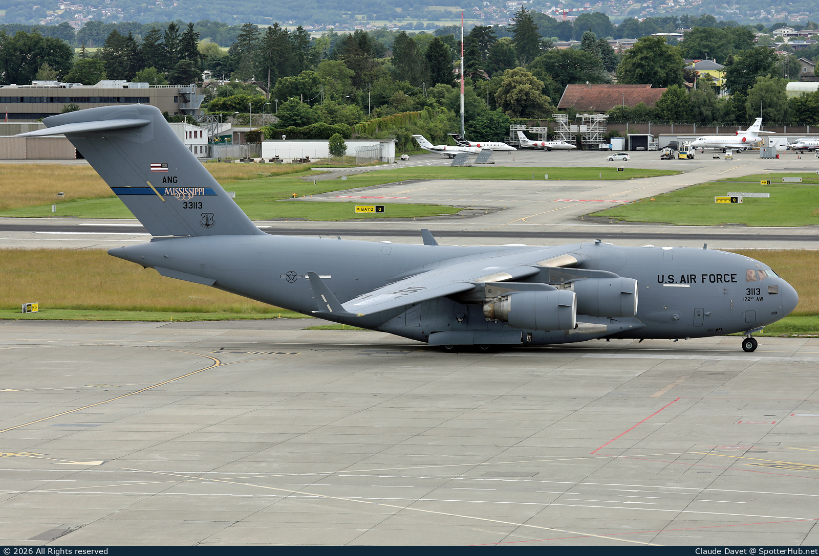Photo of 03-3113 - Boeing C-17A Globemaster III operated by US Air Force
