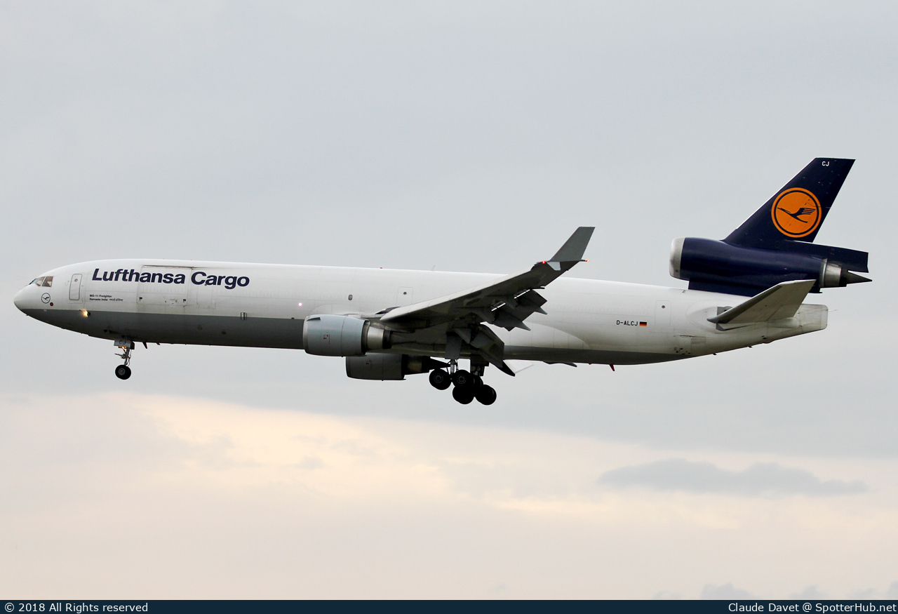 Photo of D-ALCJ - McDonnell Douglas MD-11(F) operated by Lufthansa Cargo