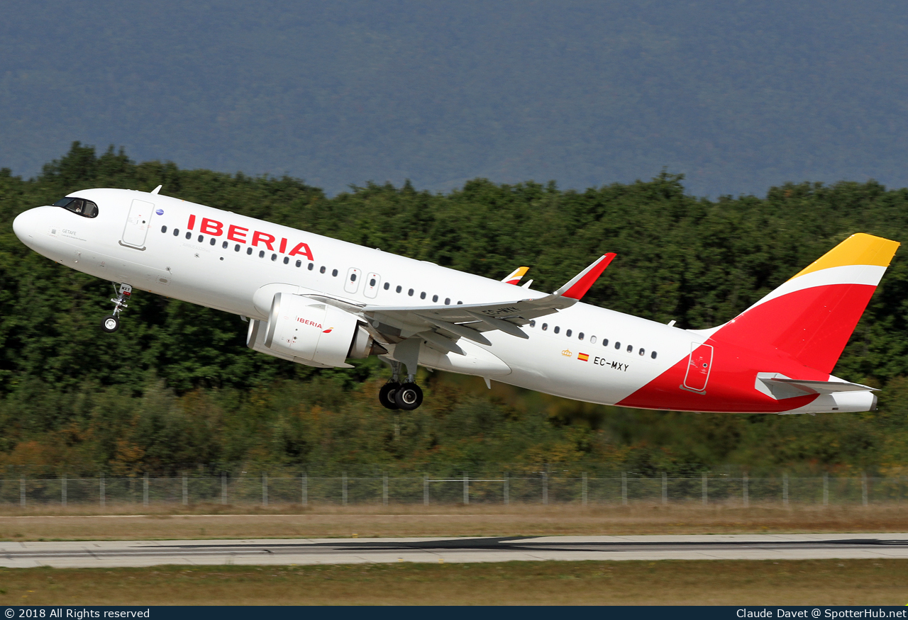 Photo of EC-MXY - Airbus A320-251N operated by Iberia