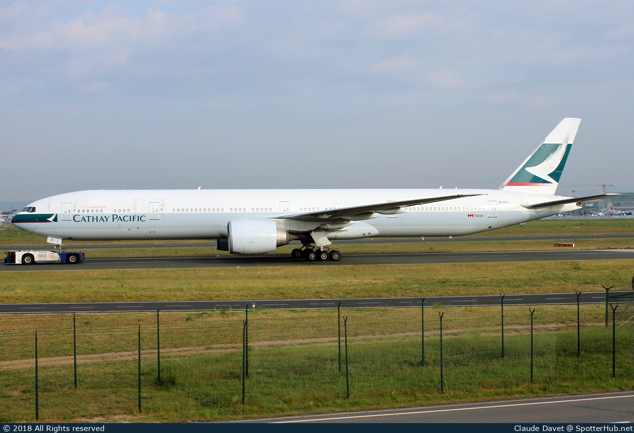 Photo of B-KPI - Boeing 777-367(ER) operated by Cathay Pacific Airways