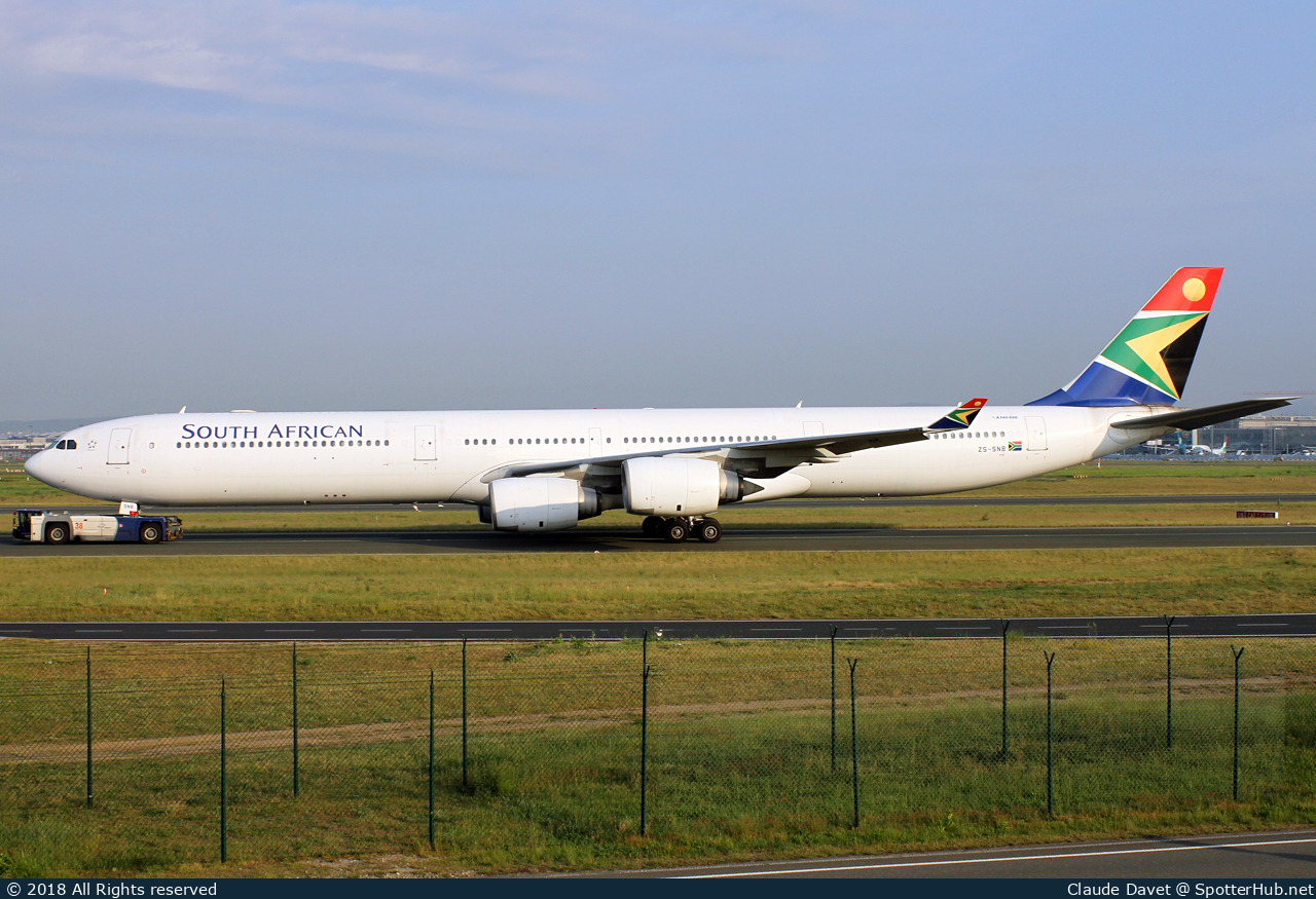 Photo of ZS-SNB - Airbus A340-642 operated by South African Airways
