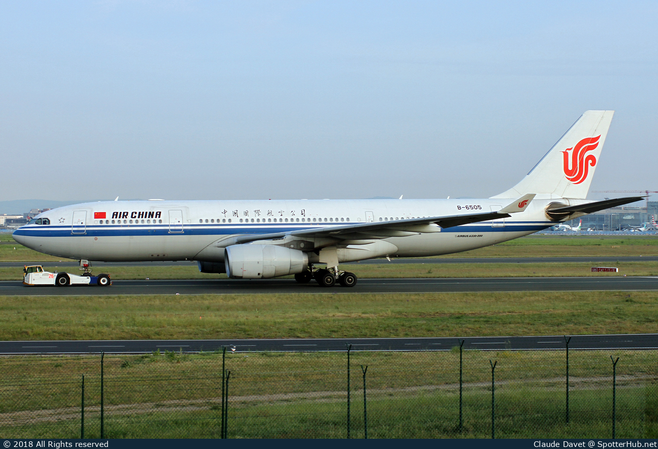 Photo of B-6505 - Airbus A330-243 operated by Air China