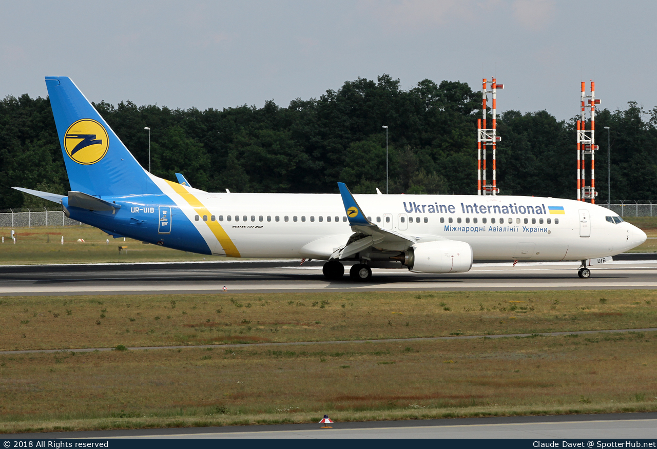 Photo of UR-UIB - Boeing 737-8KV operated by Ukraine International Airlines