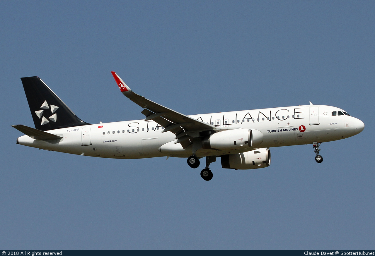 Photo of TC-JPP - Airbus A320-232 operated by Turkish Airlines
