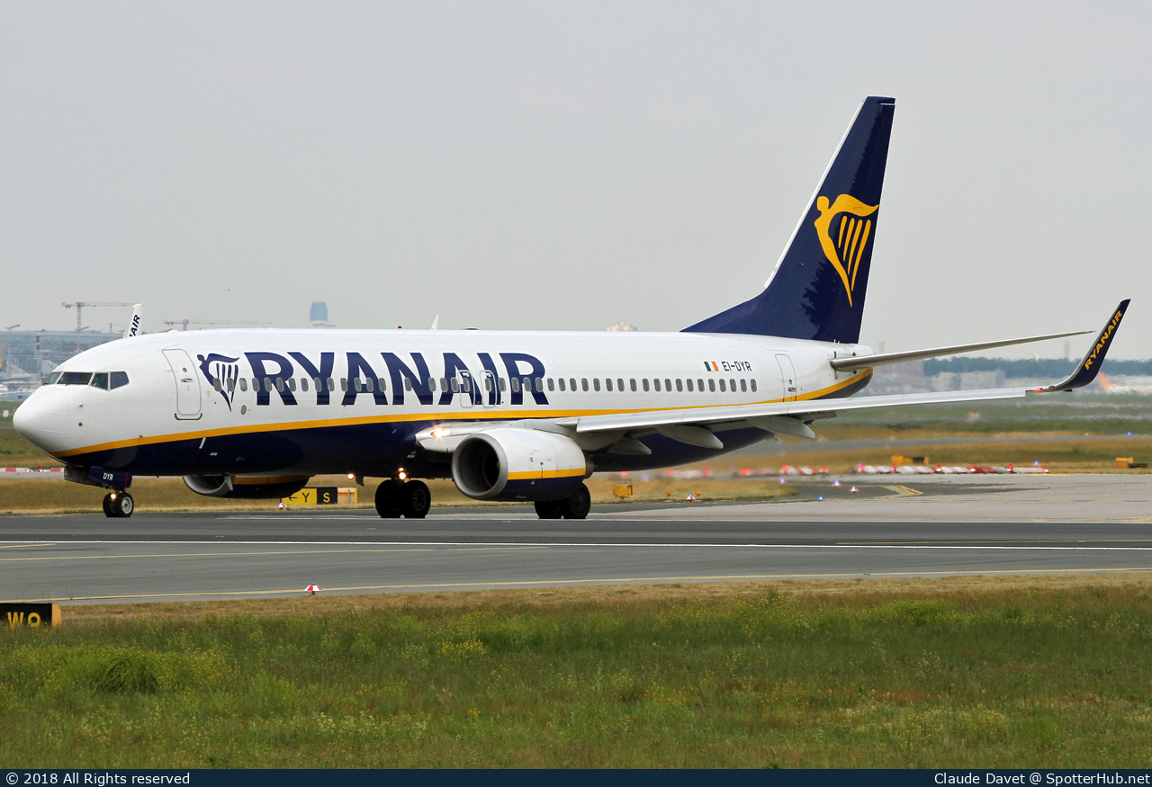 Photo of EI-DYR - Boeing 737-8AS operated by Ryanair