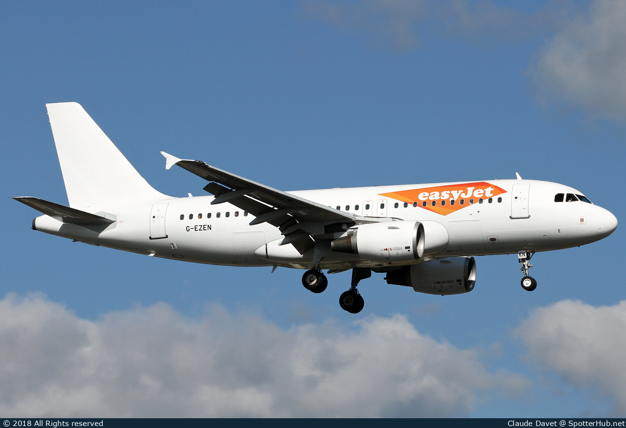 Photo of G-EZEN - Airbus A319-111 operated by easyJet