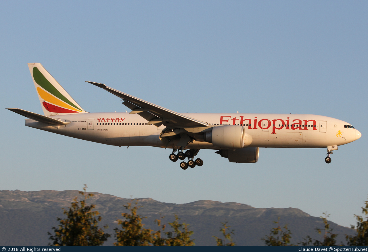 Photo of ET-ANR - Boeing 777-260(LR) operated by Ethiopian Airlines