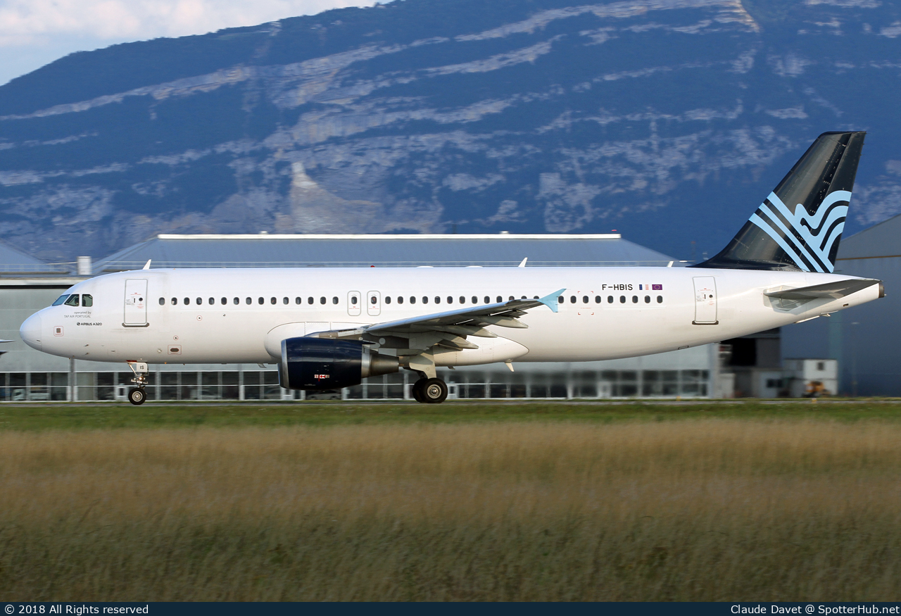 Photo of F-HBIS - Airbus A320-214 operated by TAP Air Portugal (opb Aigle Azur)