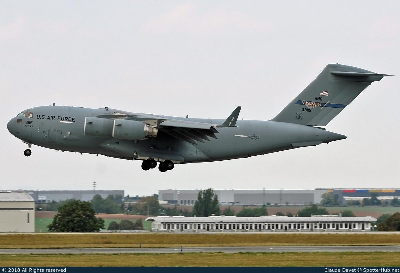 Photo of 03-3115 - Boeing C-17A Globemaster III operated by US Air Force