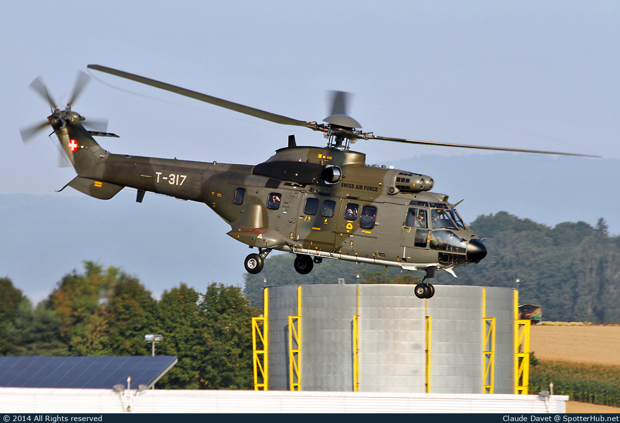 Photo of T-317 - Aérospatiale AS332M1 Super Puma operated by Swiss Air Force