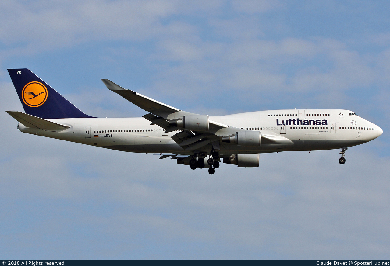 Photo of D-ABVS - Boeing 747-430 operated by Lufthansa