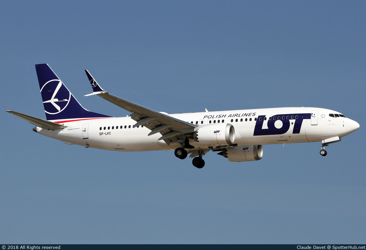 Photo of SP-LVC - Boeing 737 MAX 8 operated by LOT Polish Airlines