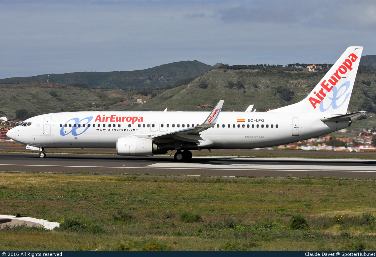 Photo of EC-LPQ - Boeing 737-85P operated by Air Europa