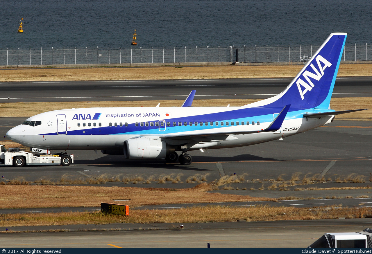 Photo of JA05AN - Boeing 737-781 operated by ANA All Nippon Airways (opb ANA Wings)